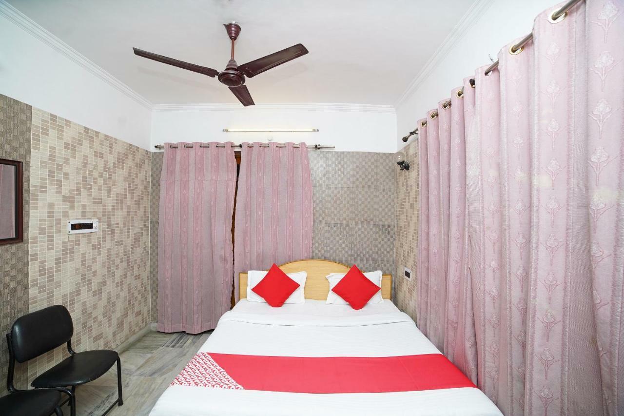 Oyo 39543 Hotel Kk Pantnagar Exteriér fotografie