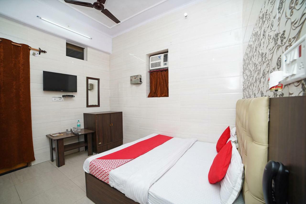 Oyo 39543 Hotel Kk Pantnagar Exteriér fotografie